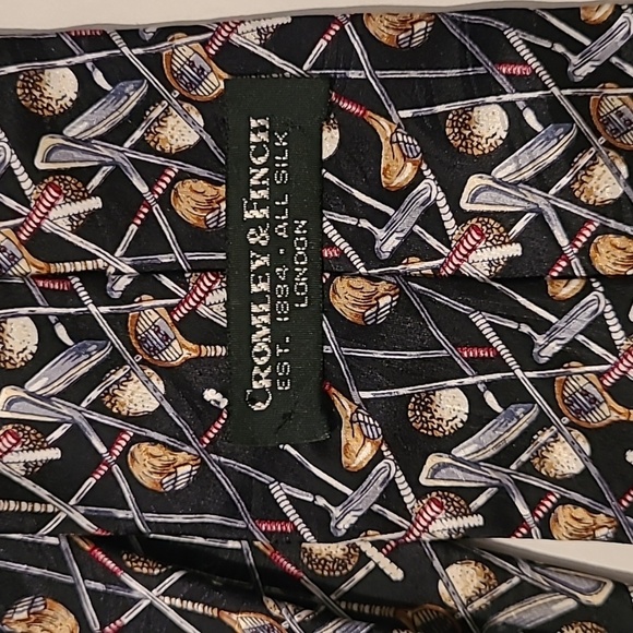 Cromley & Finch London All Silk Black Golf Clubs Necktie Novelty Professional - Picture 2 of 5